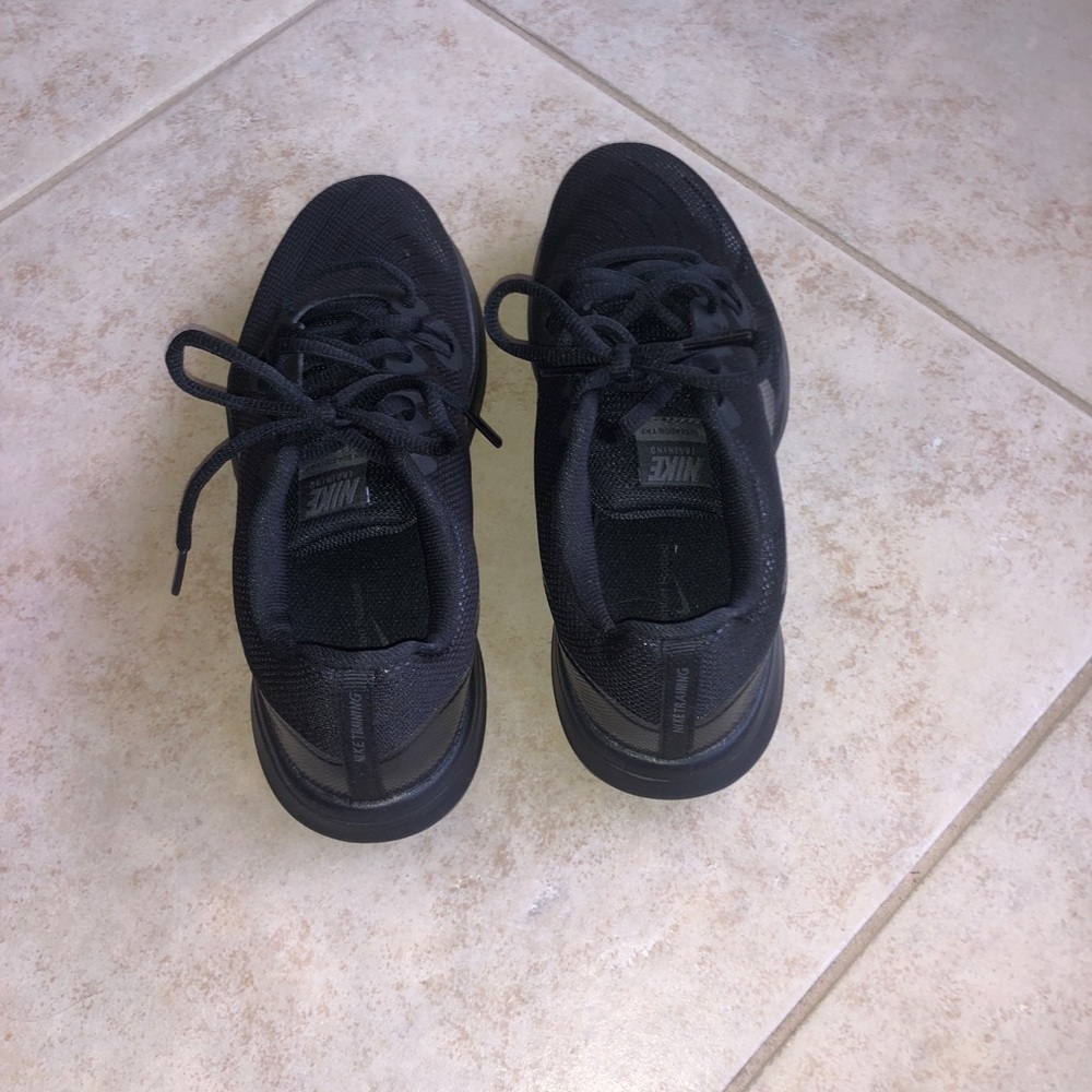 Black Nike’s - Picture 5 of 5